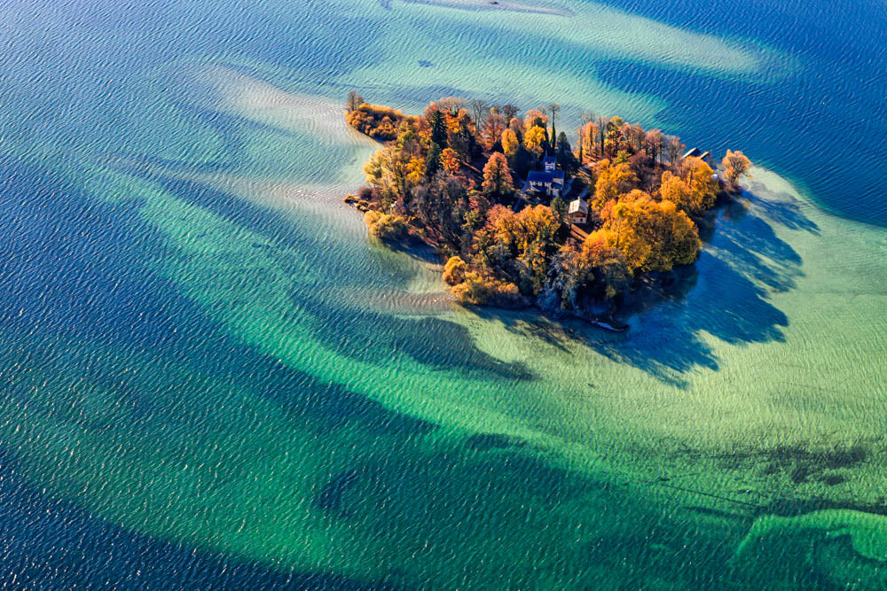 Rose Island in Lake Starnberg in autumn