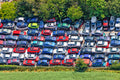 Nur ein gelbes Auto