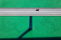 Rotes Auto auf der Lechbrücke