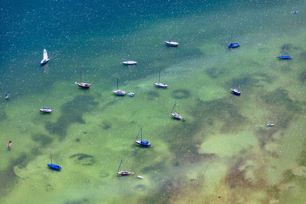 Segelboote vor Anker