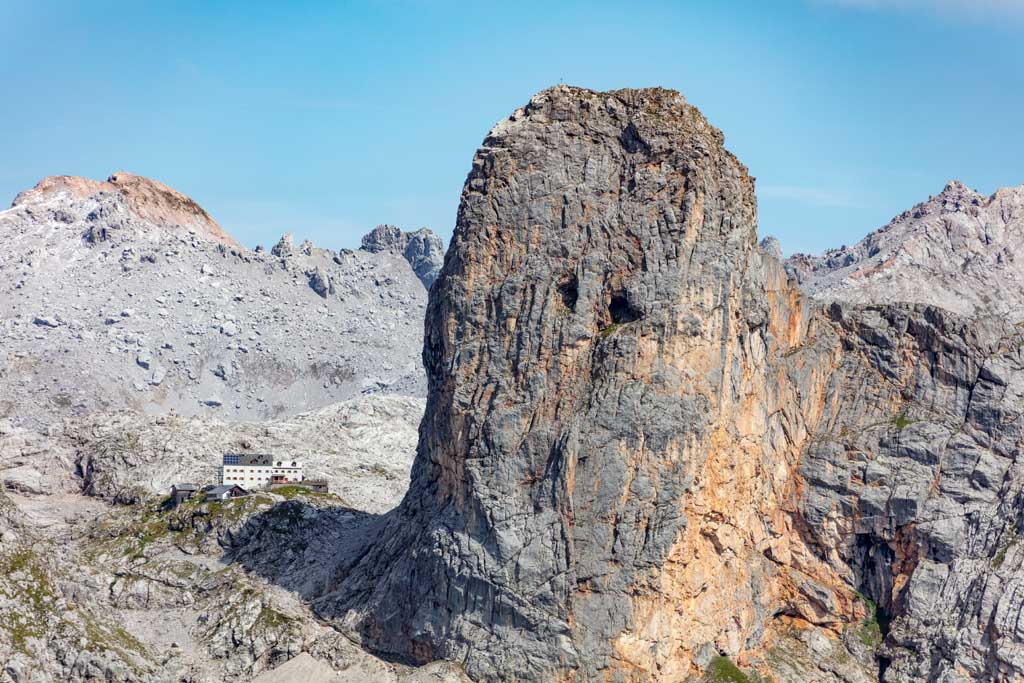 Summer Stone with Riemannhaus