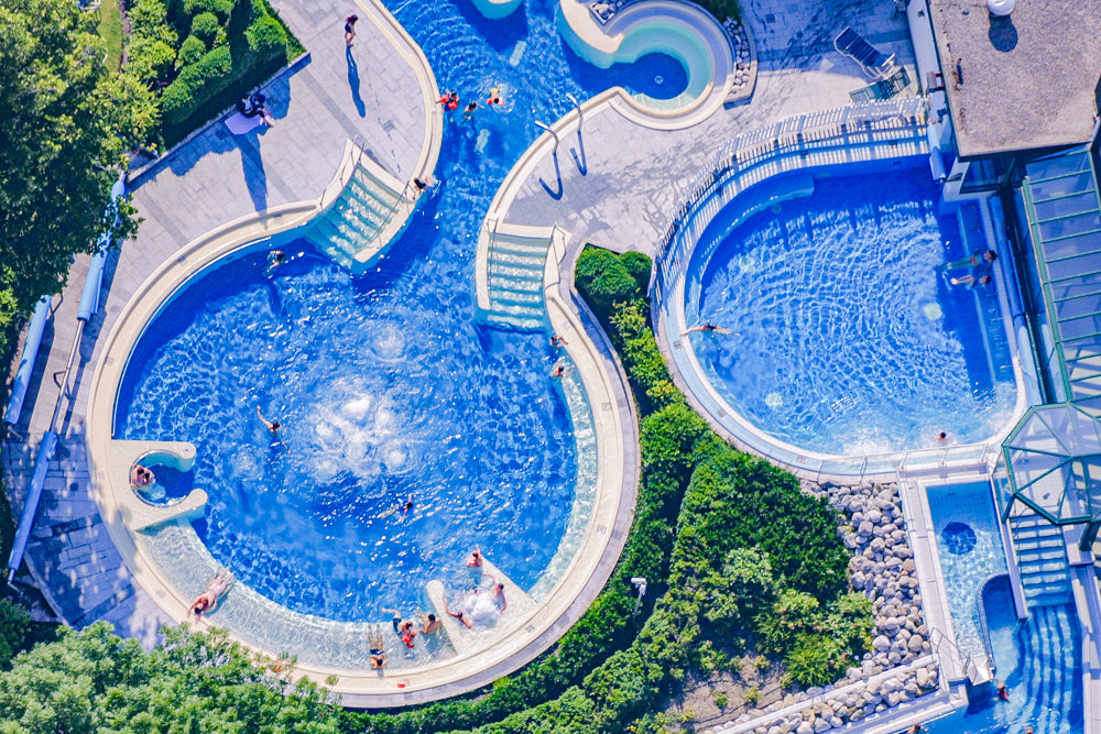Schwimmbecken im Alpamare