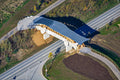 Fußgängerbrücke aus Holz
