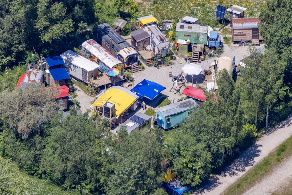 Alternative Siedlung im Pühn-Park