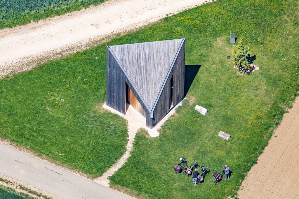 Denzel-Kapelle aus Holz bei Oberbechingen