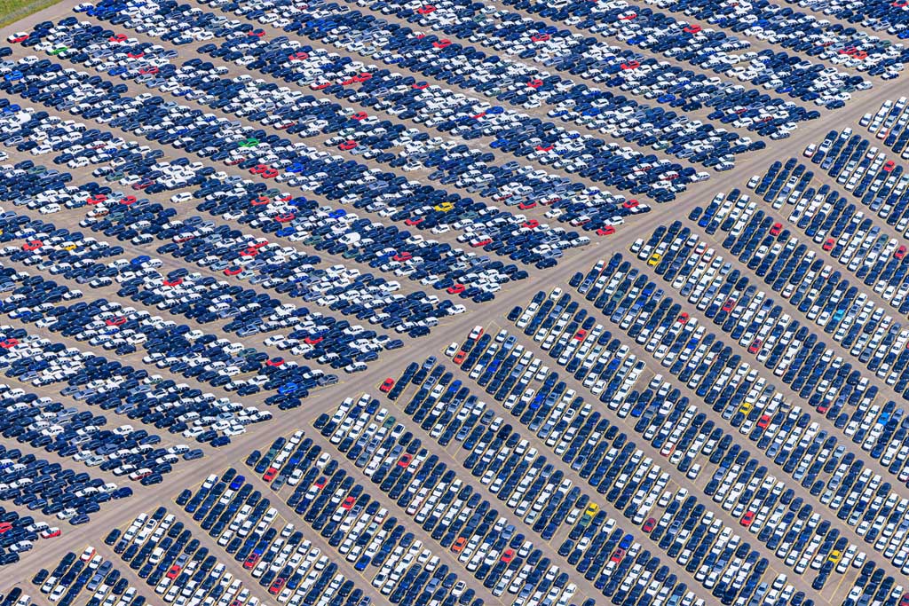 Storage parking space